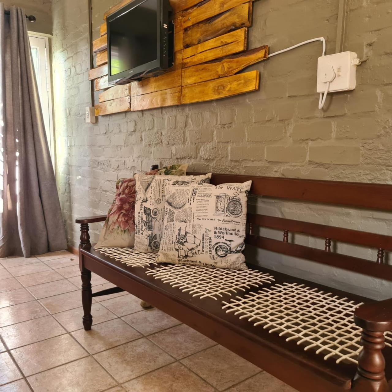Apartment Mads Place Cape Town