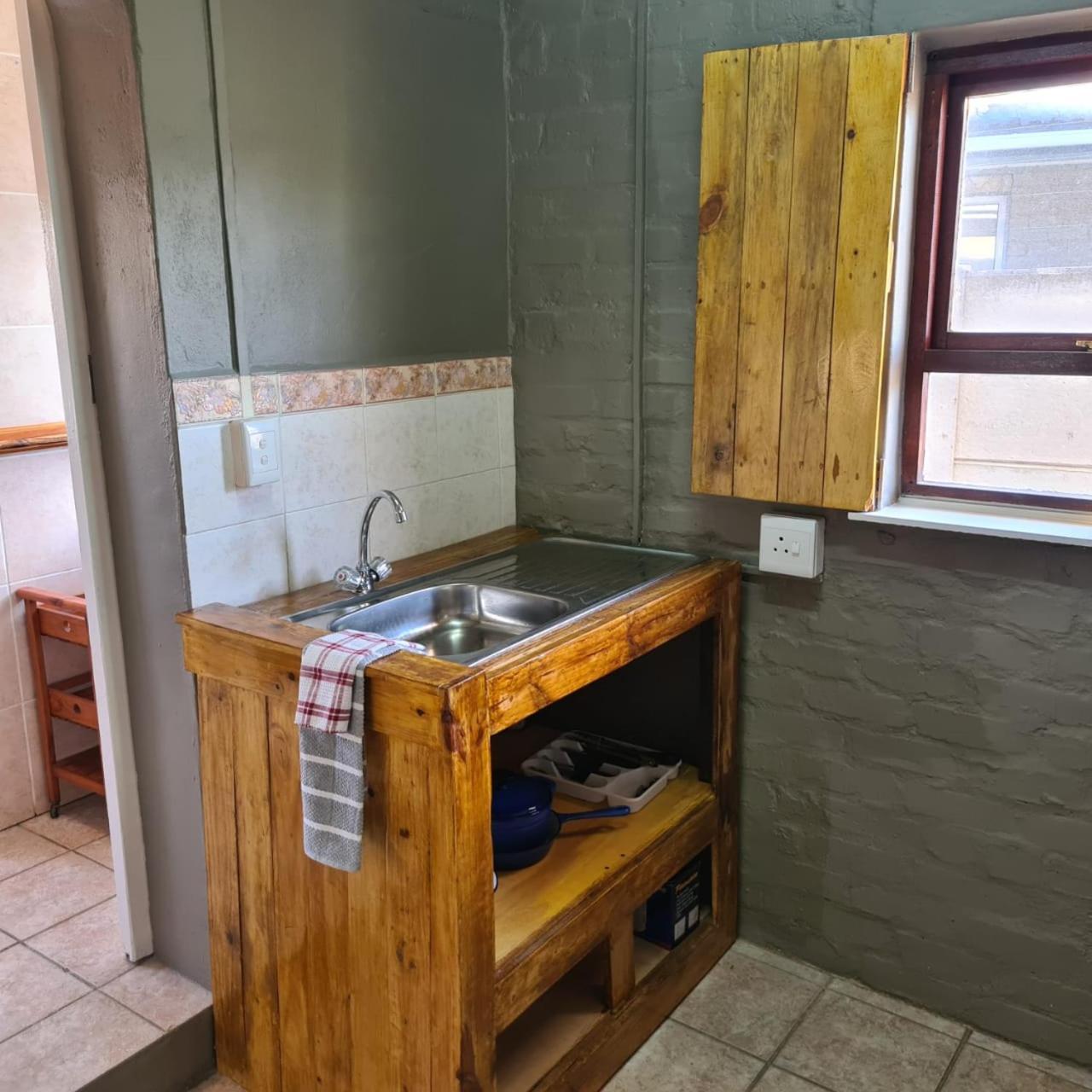 Mads Place * Cape Town